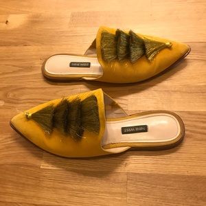 Nine West slip on pointy toe slide